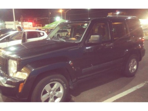 Jeep liberty 2012 modelo sport