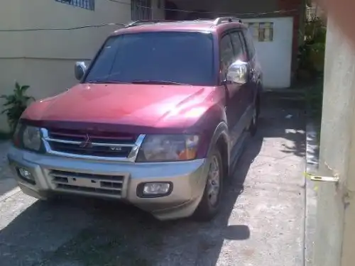 Jeepeta Mitsubishi Montero 2002 Cara de Gato  
