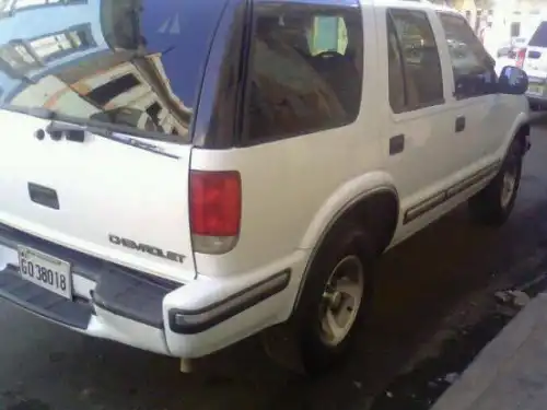 Jeepeta blazer 99 importada