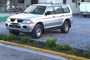 Jeepeta mitsubishi nativa 2005 gls como nueva 
