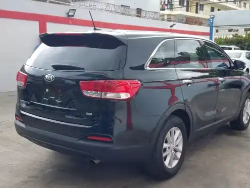 KIA SORENTO 2018 LX