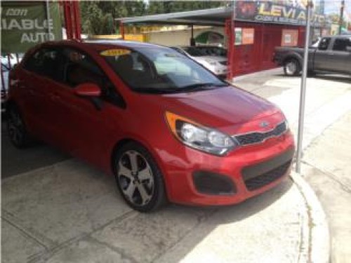 KIA RIO 5PTS 2012 ROJO