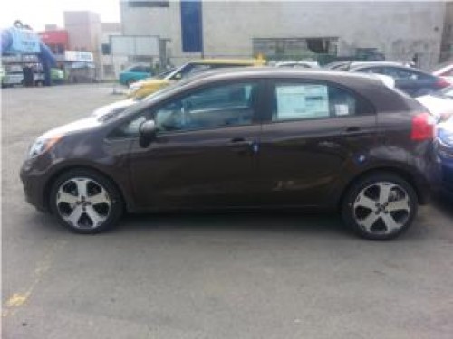 KIA RIO QUINTO 2014 LA GUAGUITA