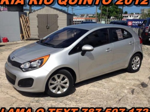 KIA RIO QUINTO LINDA POCO MILLAGE LLAMA