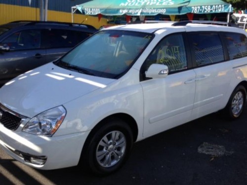 KIA SEDONA LX 2014 COLOR BLANCO