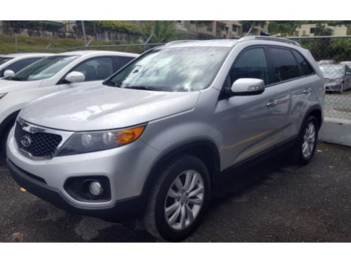 KIA SORENTO EX -LEATHERCAMARA 2011