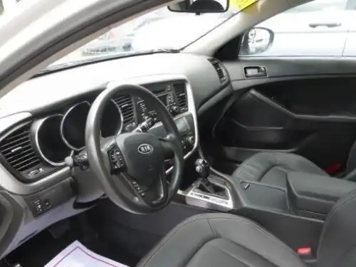 Kia K-5  2011