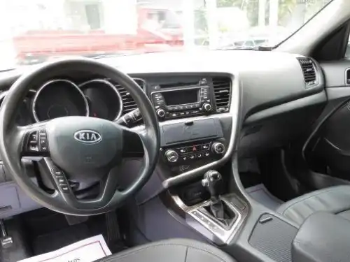 Kia K-5  2011