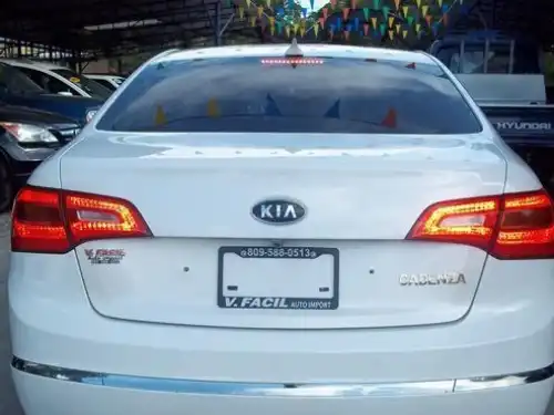 Kia K-7  2010