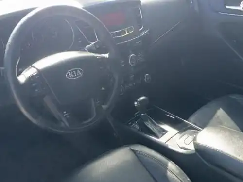 Kia K-7  2011
