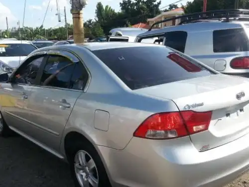 Kia Optima  2010