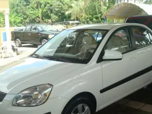 Kia Rio LX 2009