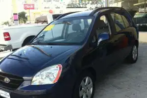 Kia Rondo  2008