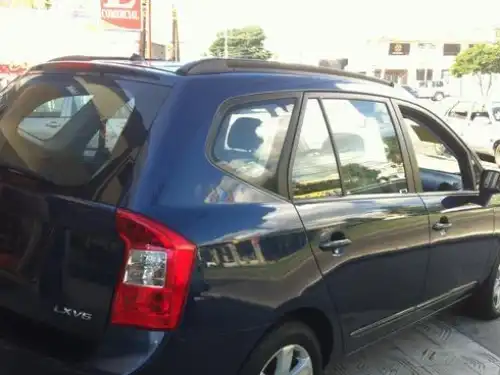 Kia Rondo  2008