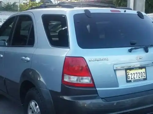 Kia Sorento  2005