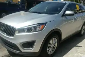 Kia Sorento 2016 4cilindros 4x2 2 filas de asientos americana 