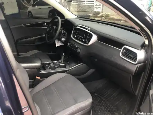 Kia Sorento 2016 Clean car fax