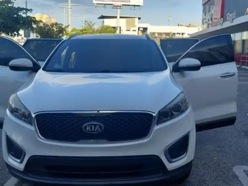 Kia Sorento 2016. RD$1,100,000. Ligeramente negociable