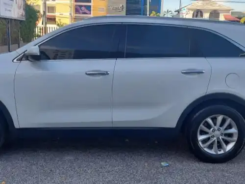 Kia Sorento 2016. RD$1,100,000. Ligeramente negociable