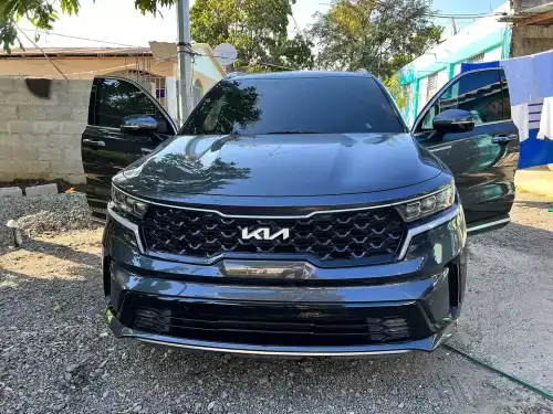 Kia Sorento 2022 Luxury (15,400 kilometros). TRASPASO 800,000 (ligeram