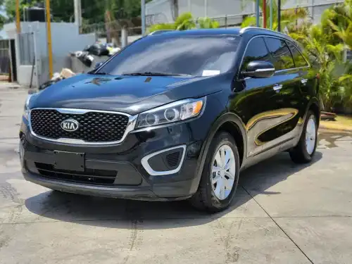 Kia Sorento 4x4, recién importado, clean carfax, 3 filas de asi