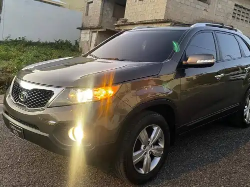 Kia Sorento Americana 2013 única dueña de 3 filas