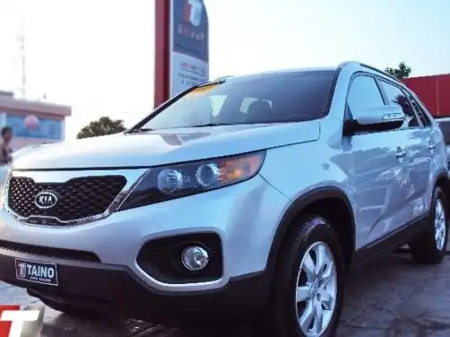 Kia Sorento LX 2011