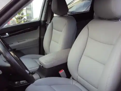 Kia Sorento LX 2011