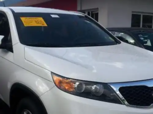 Kia Sorento LX 2011