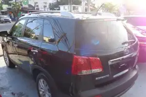 Kia Sorento LX 2011