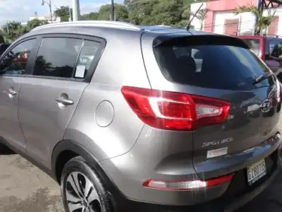 Kia Sportage  2012