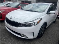 Kia Forte 2018 Blanco 4 puertas