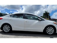 Kia Forte EX aut 2016 Desde 191 Mensual