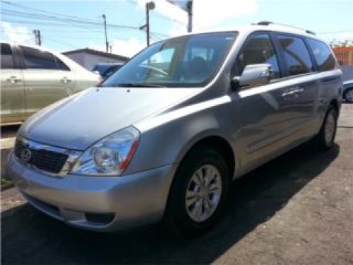 Kia SEDONA 2011