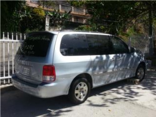 Kia Sedona 2002