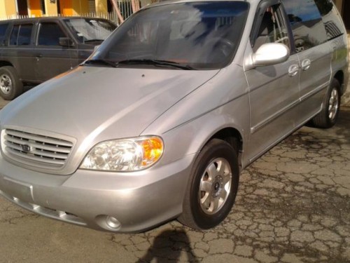 Kia Sedona 2003