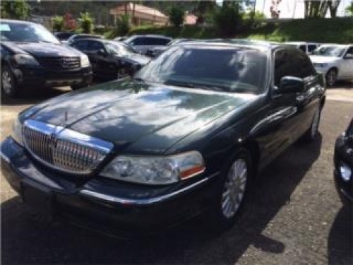 LINCOLN TOWN CAR -2003