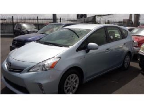 LINDO PRIUS 2013 CON GARANTIA POCO USO