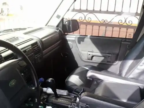 Land Rover Discovery  2003