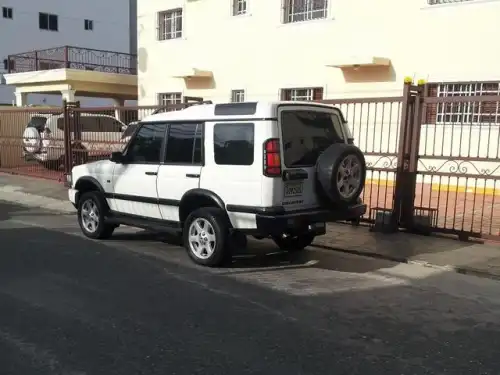 Land Rover Discovery  2003