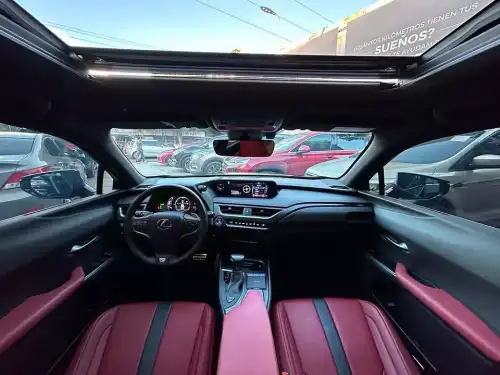Lexus 2022 UX250H Nuevaa