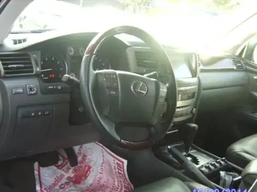 Lexus LX 570 2010