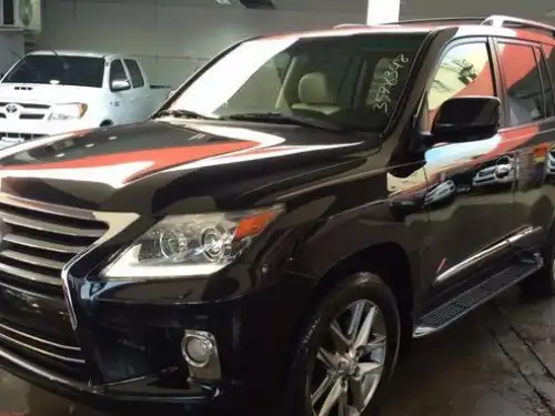 Lexus LX 570 2010