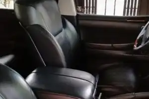 Lexus LX 570 2011
