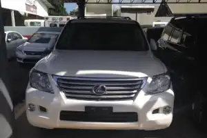 Lexus LX 570 2011
