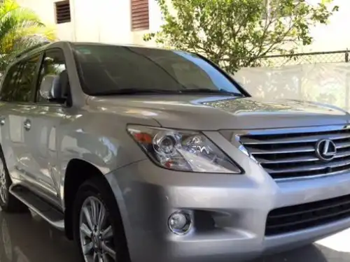 Lexus LX 570 2011