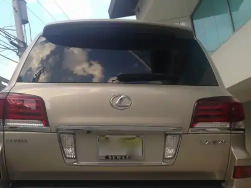 Lexus LX 570 2013