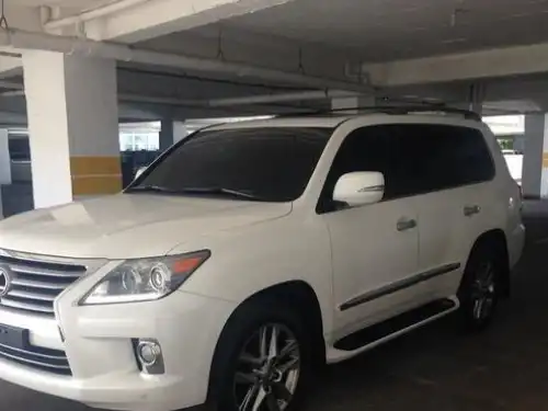 Lexus LX 570 2013
