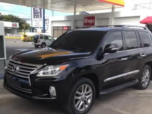 Lexus LX 570 2013