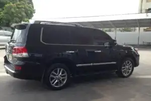 Lexus LX 570 2013